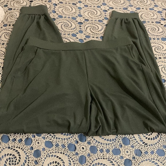 Lisa Rinna Collection Pant Bundle - Picture 4 of 15